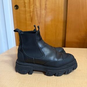 Ganni Boots size women’s 10 or European size 41